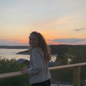 Meet your Posher, Mara